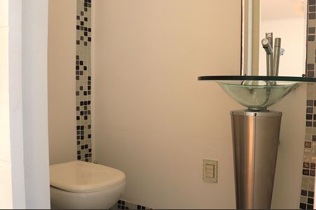 Apartamento para alugar com 157m², 3 quartos e 1 vagaLavabo