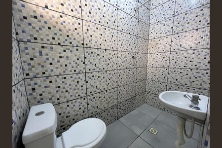 Casa para alugar com 40m², 1 quarto e sem vaga Casa para alugar com 40m², 1 quarto e sem vagaBanheiro