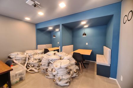 Apartamento para alugar com 37m², 2 quartos e sem vagaCoWork