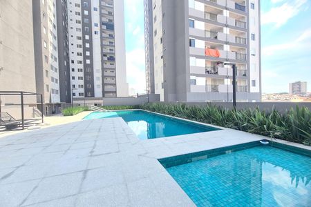 Apartamento para alugar com 37m², 2 quartos e sem vagaÁrea comum - Piscina