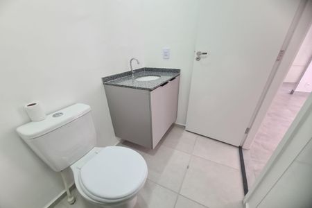 Apartamento para alugar com 37m², 2 quartos e sem vagaBanheiro