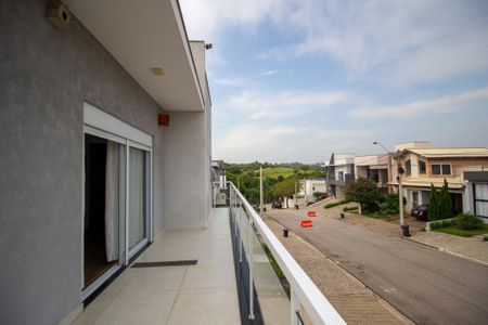 Casa de condomínio para alugar com 327m², 4 quartos e 6 vagas Casa de condomínio para alugar com 327m², 4 quartos e 6 vagasVaranda