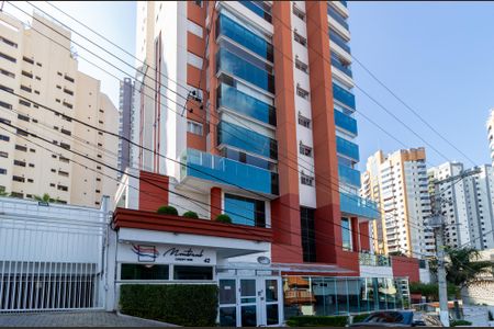 Apartamento à venda com 92m², 2 quartos e 2 vagas Apartamento à venda com 92m², 2 quartos e 2 vagasFachada