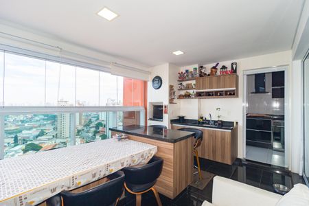 Apartamento à venda com 92m², 2 quartos e 2 vagas Apartamento à venda com 92m², 2 quartos e 2 vagasVaranda