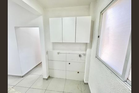 Casa de condomínio para alugar com 50m², 2 quartos e sem vagaSala/Cozinha