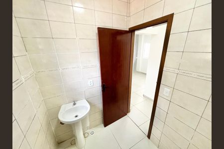 Casa de condomínio para alugar com 50m², 2 quartos e sem vagaBanheiro