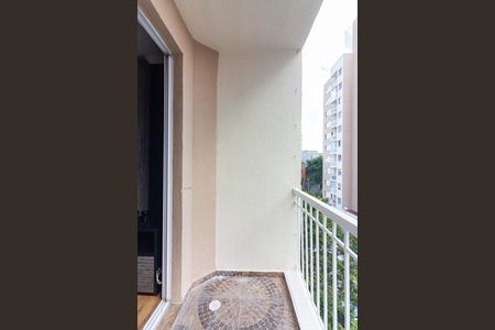 Sacada de apartamento para alugar com 2 quartos, 48m² em Santa Maria, Osasco