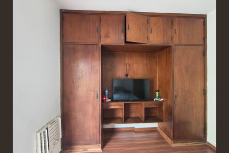 Apartamento à venda com 100m², 2 quartos e 1 vaga