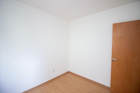 Quarto 1 de apartamento para alugar com 2 quartos, 48m² em Cabral, Contagem