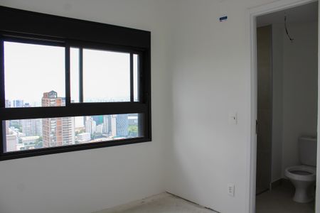 Apartamento à venda com 184m², 3 quartos e 3 vagasQuarto 2