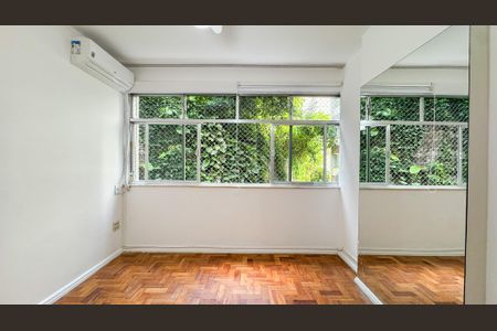 Apartamento para alugar com 76m², 2 quartos e 1 vaga Apartamento para alugar com 76m², 2 quartos e 1 vagaQuarto