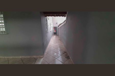 Casa para alugar com 500m², 5 quartos e 6 vagas Casa para alugar com 500m², 5 quartos e 6 vagasCorredor Externo