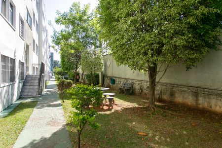Apartamento à venda com 42m², 2 quartos e 1 vaga Apartamento à venda com 42m², 2 quartos e 1 vagaÁrea comum
