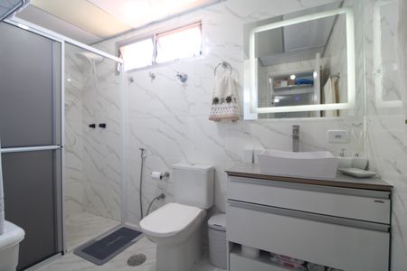 Banheiro de apartamento para alugar com 3 quartos, 84m² em Jardim Umuarama, São Paulo