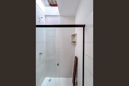 Casa de condomínio à venda com 83m², 3 quartos e 2 vagasBanheiro