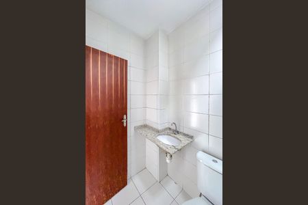 Casa de condomínio à venda com 83m², 3 quartos e 2 vagasBanheiro