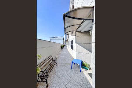 Casa de condomínio à venda com 83m², 3 quartos e 2 vagasHall social