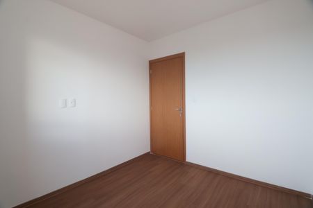Quarto 2 de apartamento para alugar com 2 quartos, 48m² em Fátima, Canoas
