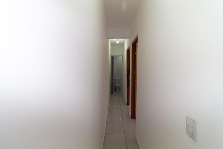 Corredor de casa para alugar com 2 quartos, 55m² em Jardim Vera Cruz(zona Leste), São Paulo