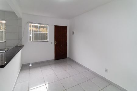 Sala de casa para alugar com 2 quartos, 55m² em Jardim Vera Cruz(zona Leste), São Paulo
