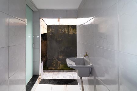 Casa para alugar com 55m², 2 quartos e sem vagaÁrea de Serviço