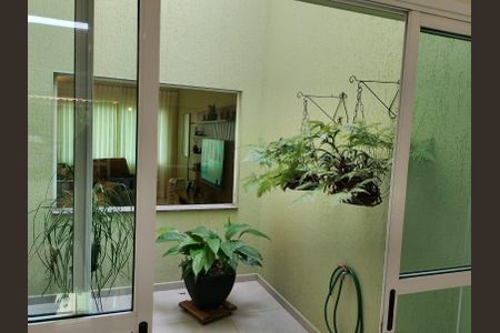 Casa à venda com 3 quartos, 197m² em Santa Maria, São Caetano do Sul