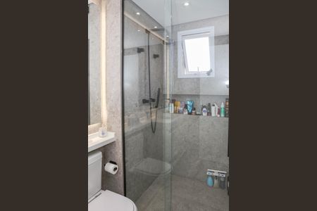 Apartamento à venda com 100m², 2 quartos e 1 vaga Apartamento à venda com 100m², 2 quartos e 1 vagaBanheiro da Suíte 1