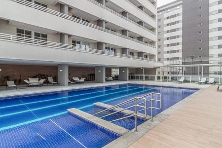Apartamento à venda com 100m², 2 quartos e 1 vaga Apartamento à venda com 100m², 2 quartos e 1 vagaÁrea comum - Piscina