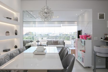 Apartamento à venda com 100m², 2 quartos e 1 vaga Apartamento à venda com 100m², 2 quartos e 1 vagaSala