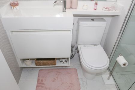 Apartamento à venda com 100m², 2 quartos e 1 vaga Apartamento à venda com 100m², 2 quartos e 1 vagaBanheiro da Suíte 2