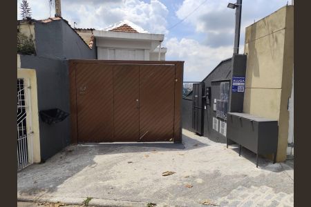 Casa para alugar com 120m², 3 quartos e 1 vaga Casa para alugar com 120m², 3 quartos e 1 vagaFachada