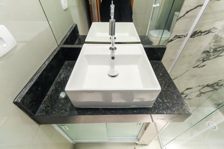 Apartamento para alugar com 55m², 2 quartos e sem vaga Apartamento para alugar com 55m², 2 quartos e sem vagaBanheiro