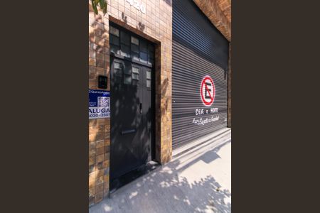 Apartamento para alugar com 55m², 2 quartos e sem vaga Apartamento para alugar com 55m², 2 quartos e sem vagaFachada