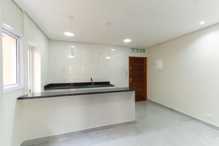 Sala/Cozinha de apartamento para alugar com 2 quartos, 55m² em Quarta Parada, São Paulo