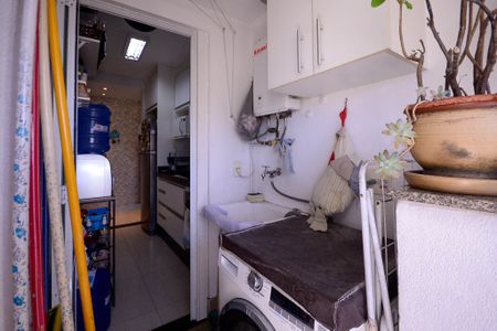 Apartamento à venda com 64m², 3 quartos e 1 vaga Apartamento à venda com 64m², 3 quartos e 1 vagaÁrea de Serviço