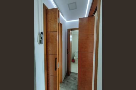 Apartamento à venda com 57m², 2 quartos e 2 vagas Apartamento à venda com 57m², 2 quartos e 2 vagasCorredor