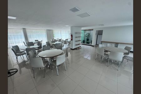 Apartamento para alugar com 60m², 2 quartos e 1 vagaÁrea comum