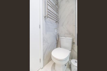 Apartamento à venda com 110m², 2 quartos e 3 vagasBanheiro da Suíte