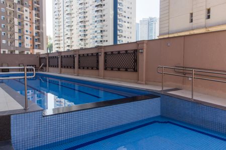 Apartamento à venda com 110m², 2 quartos e 3 vagasPiscina