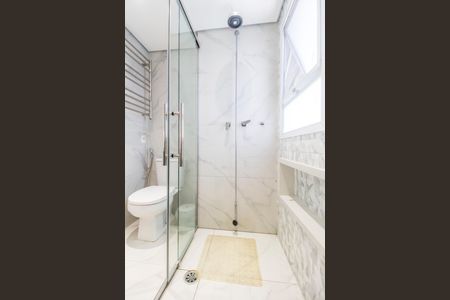 Apartamento à venda com 110m², 2 quartos e 3 vagasBanheiro da Suíte