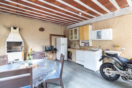 Casa para alugar com 120m², 2 quartos e 2 vagas Casa para alugar com 120m², 2 quartos e 2 vagasÁrea externa