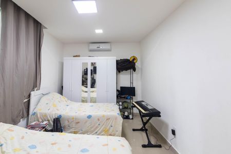 Casa para alugar com 120m², 2 quartos e 2 vagas Casa para alugar com 120m², 2 quartos e 2 vagasQuarto 1