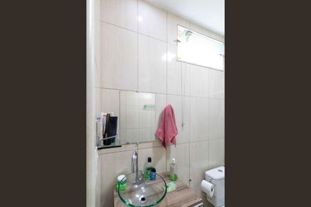 Casa para alugar com 120m², 2 quartos e 2 vagas Casa para alugar com 120m², 2 quartos e 2 vagasBanheiro do Quarto 2