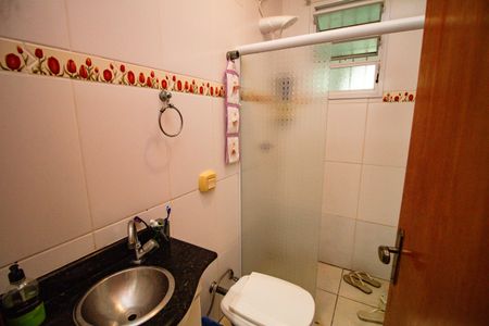 Casa para alugar com 140m², 3 quartos e 2 vagasBanheiro Social