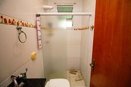 Casa para alugar com 140m², 3 quartos e 2 vagasBanheiro Social