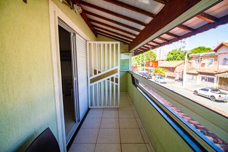 Casa para alugar com 140m², 3 quartos e 2 vagasVaranda