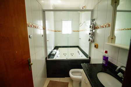 Casa para alugar com 140m², 3 quartos e 2 vagasBanheiro da Suíte 1