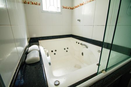 Casa para alugar com 140m², 3 quartos e 2 vagasBanheiro da Suíte 1