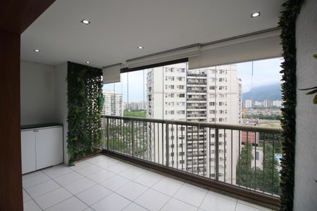 Varanda de apartamento para alugar com 2 quartos, 75m² em Barra Olímpica, Rio de Janeiro
