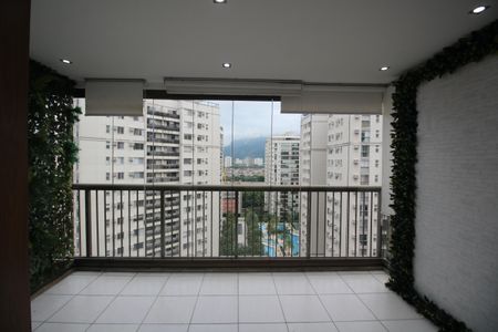 Varanda de apartamento para alugar com 2 quartos, 75m² em Barra Olímpica, Rio de Janeiro